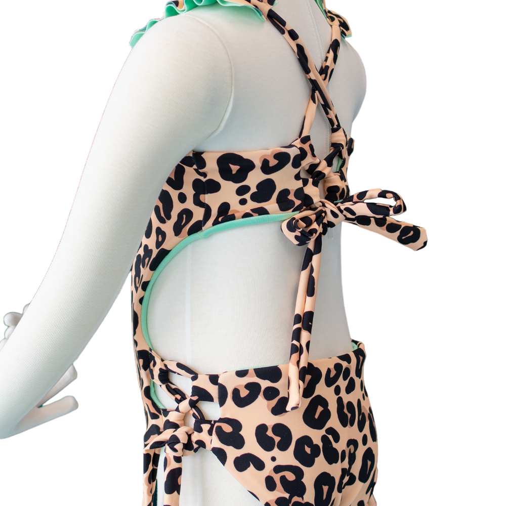 
                  
                    Toddler- Cream Leopard/Mint Butterfly One Piece/Turban
                  
                