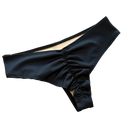 Black Emmy 2.0 Bottom