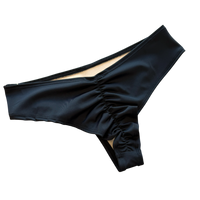 Black Emmy 2.0 Bottom